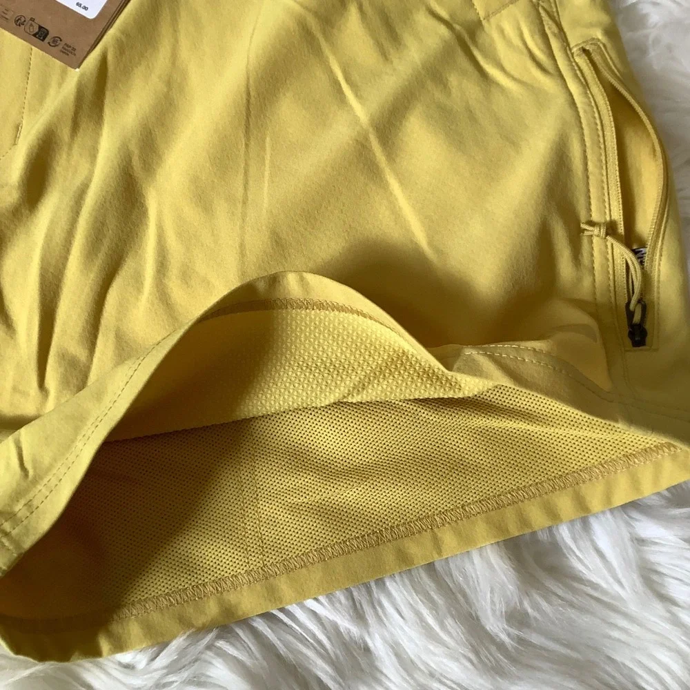 The North Face‎ Rolling Sun Shorts Mens 40 Yellow Silt FlashDry NF0A3T2Q Q0A-40
